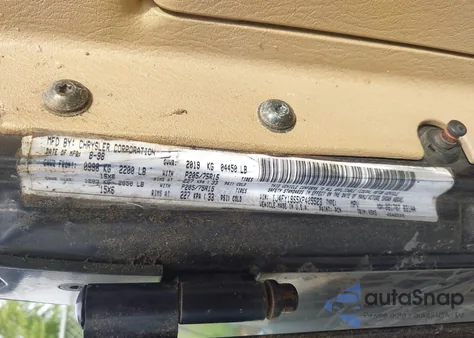 1999 Jeep Wrangler Sport z USA, uszkodzony, nr VIN 1J4FY19S5XP405523